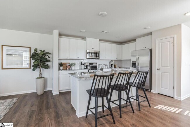 Photo - 420 Kinbrace Ct