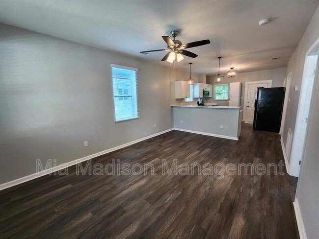 Photo - 3303 Burroughs St