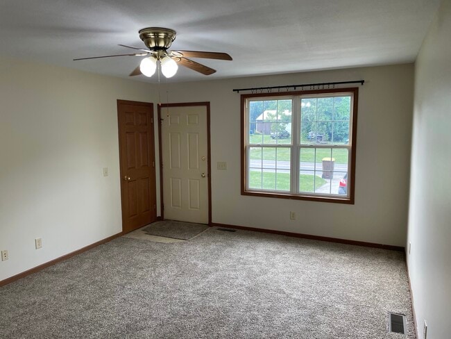 Photo - 1387 Jackson Ave Unidad 1387 S. Jackson Ave