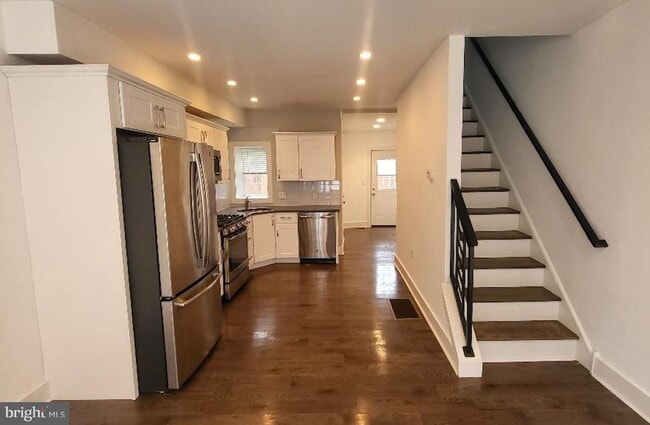 Photo - 1728 N Stillman St