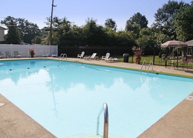 Photo - Mentor Mall Village Apartments