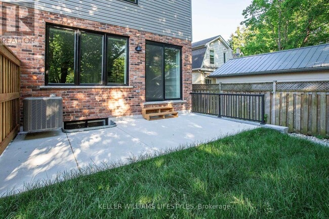 Photo - 121 Cathcart St