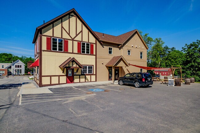 2 Cottage St Unit 3