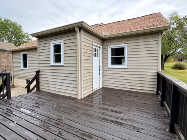 Photo - 1501 5th Ave W