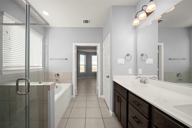 Photo - 4742 Tintagel Ln