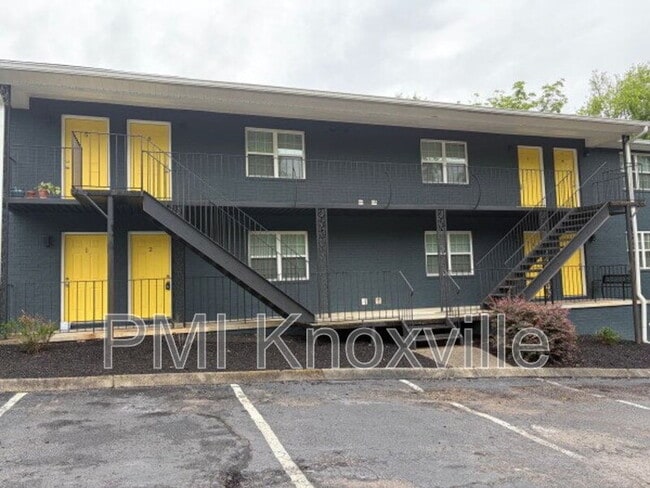 Building Photo - 123 Ingersoll Ave Unit Apt 7