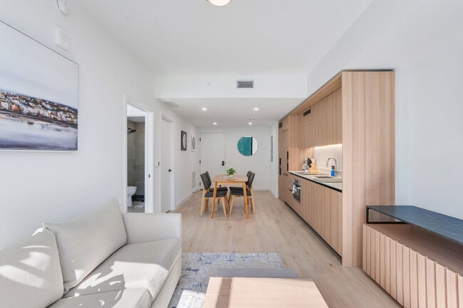 225 N Miami Ave Unit SI FL19-ID1607980P