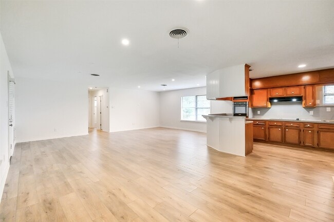 Building Photo - 3605 Longherridge Dr Rental