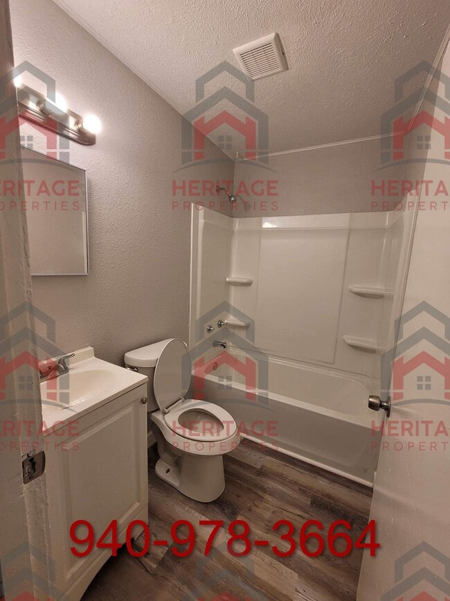 Photo - 2608 Wooddale Ave