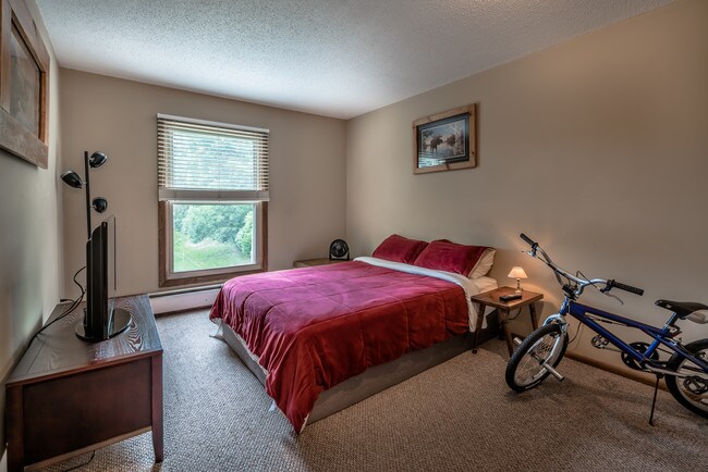 Photo - 941 11th Ave S