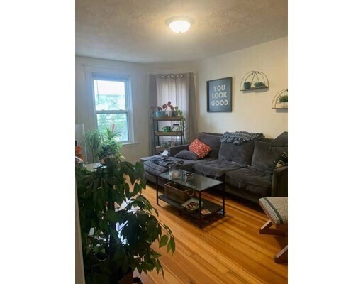 Photo - 78 Romsey St Unit 2