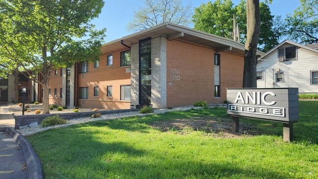 Building Photo - 7880 Big Bend Blvd