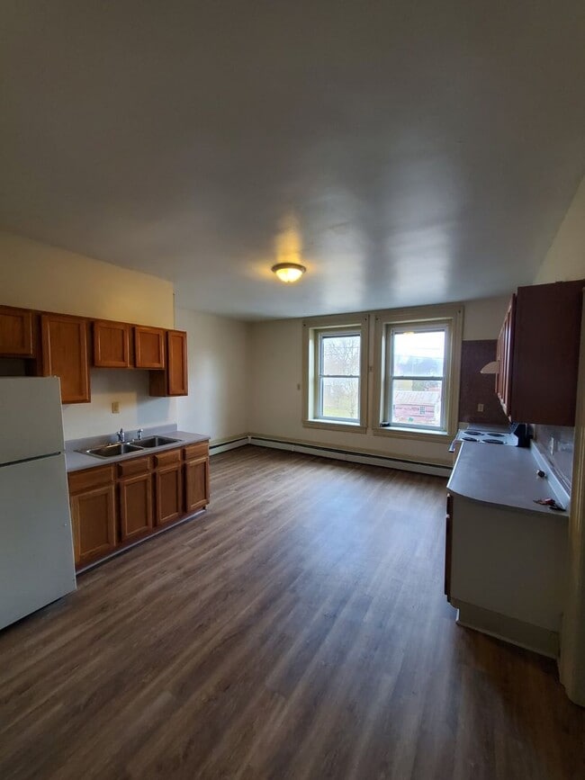 Building Photo - 377 White Deer Ave Unit 377 White Deer Apt #2