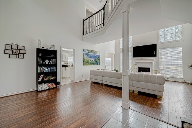 Photo - 8006 Devlin Dr