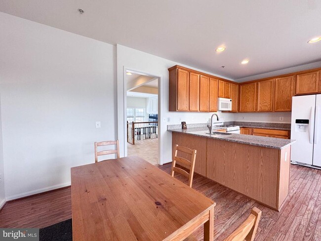 Photo - 1682 White Oak Vista Dr