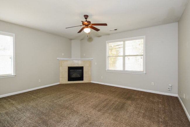 Photo - 1 Horseshoe Ln