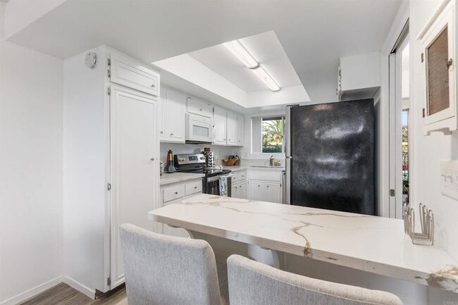 Photo - 2475 Jefferson St