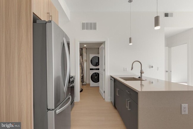 Photo - 1731 Tilghman St Unidad 301