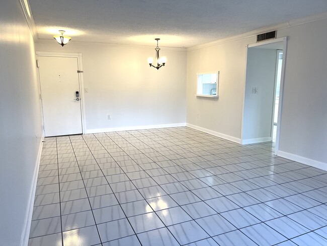 Photo - 13700 SW 62nd St Unit 113