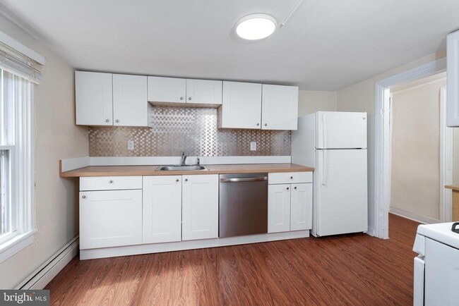 Photo - 124 Washington Rd