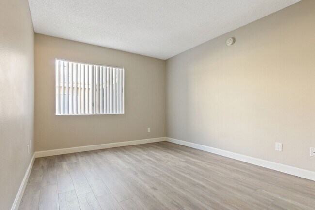 Tremont Apartments | 514 S Catalina St