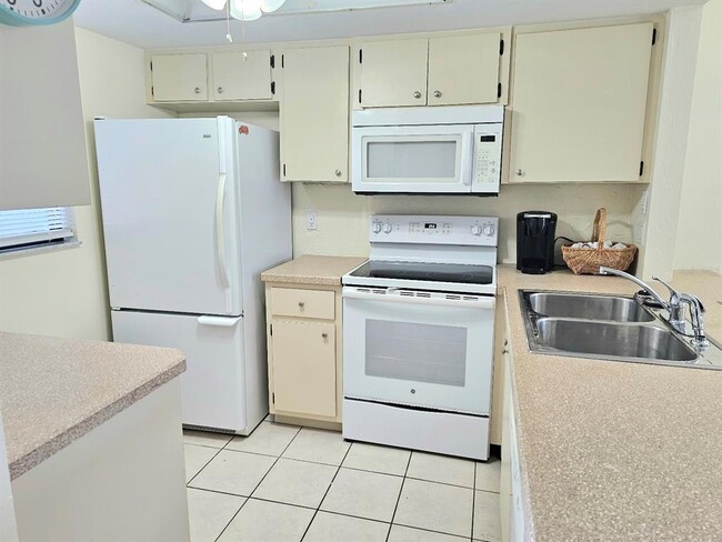 Photo - 25225 Rampart Blvd Unit 1404