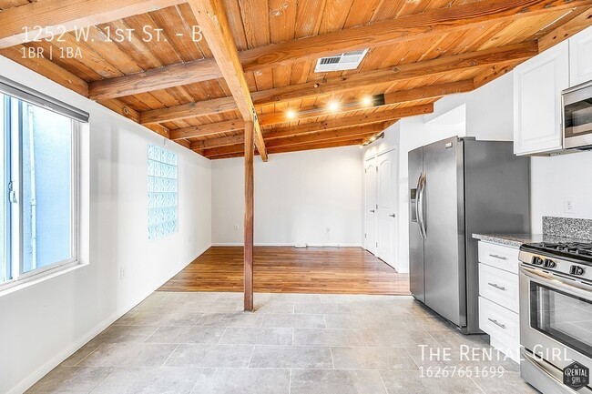Building Photo - 1252 W 1st St Unit B Rental