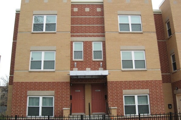 St. Edmund's Commons - St. Edmund's Commons Townhomes