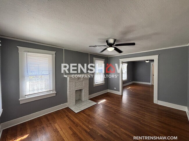 Photo - 3589 Faxon Ave