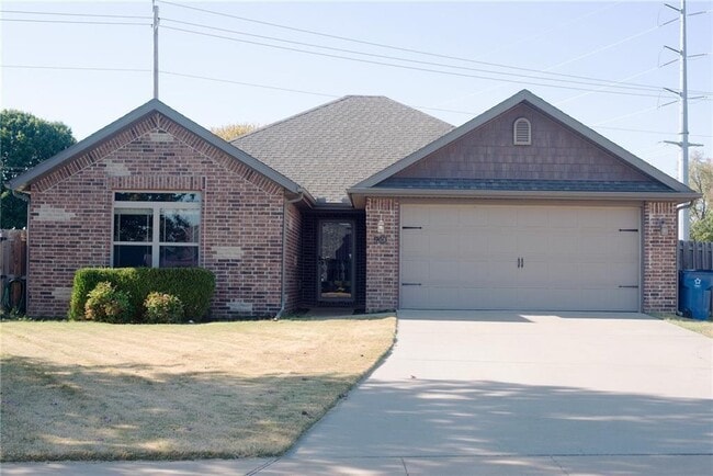 Photo - 900 SW Crownview St