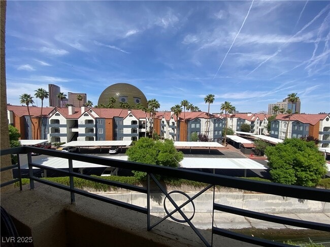 Photo - 210 E Flamingo Rd Unidad 322 Rental
