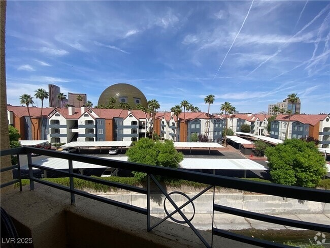 Building Photo - 210 E Flamingo Rd Unit 322 Rental