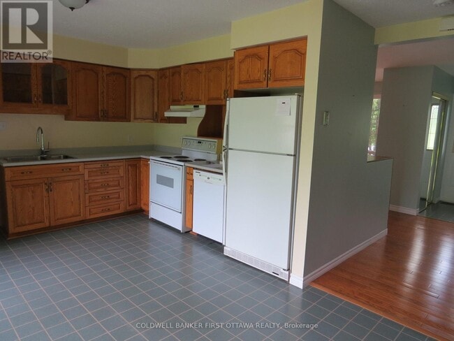 Photo - 2326 Scrivens Dr