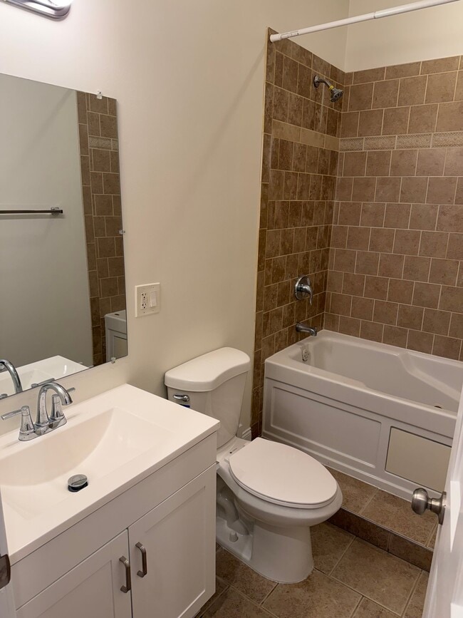 Photo - 6406 S Ingleside Ave Unit 1