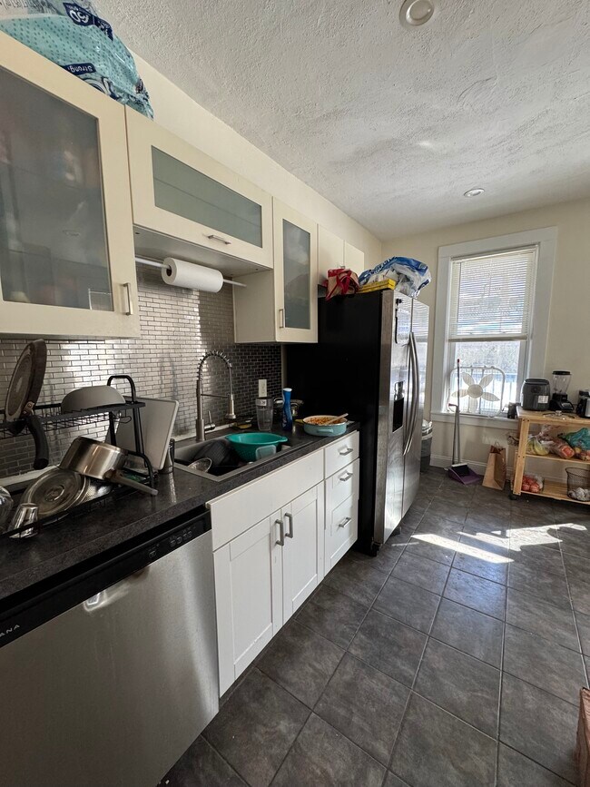Photo - 108 Hyde Park Ave Unidad 1
