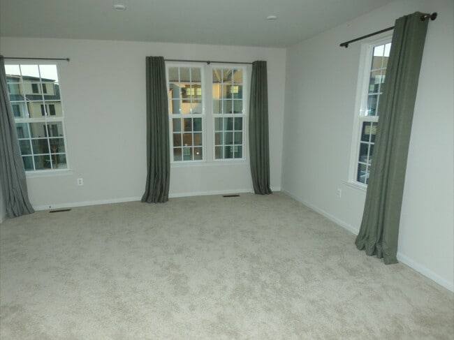 Photo - 1014 Trestle Dr