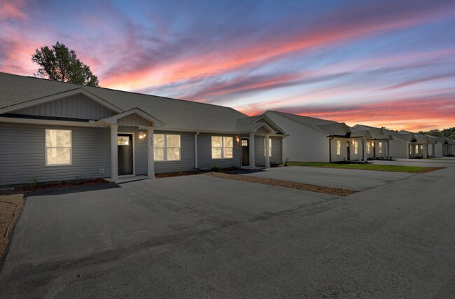 Photo - 107 Lyman Lodge Rd