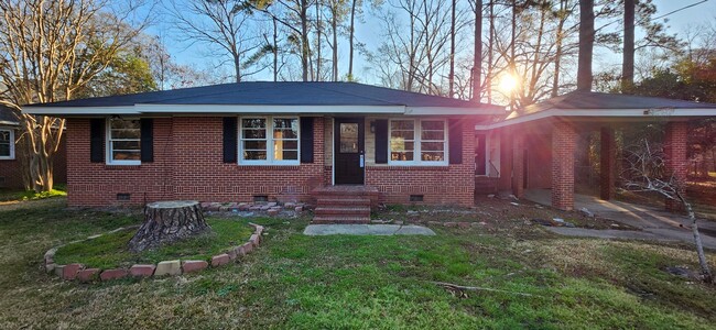 3 Bedroom Home in Columbus, GA - 3 Bedroom Home in Columbus, GA