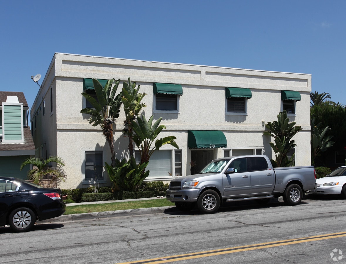 Photo - 313-317 11th St