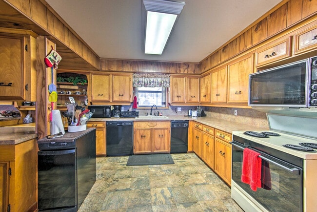 928 Welch Ln Unit SI ID1545861P