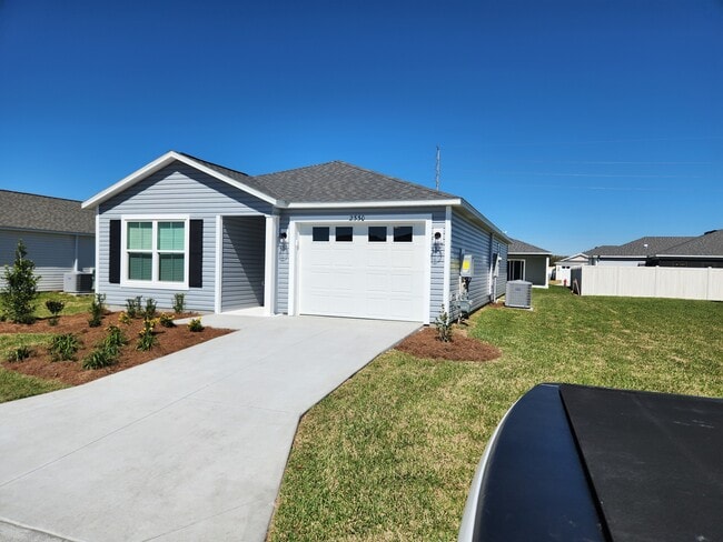 Photo - 2330 Hobkirk Loop