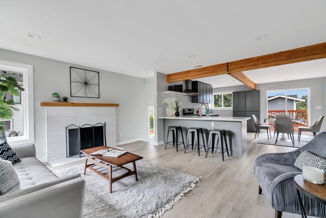 Building Photo - 8511 2nd Ave NE Rental
