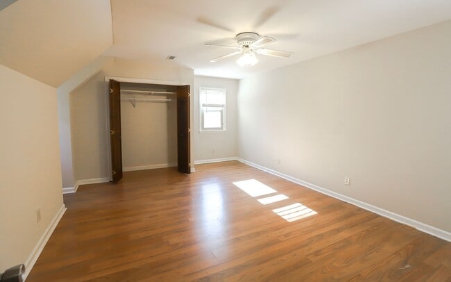 809 Houndslake Dr