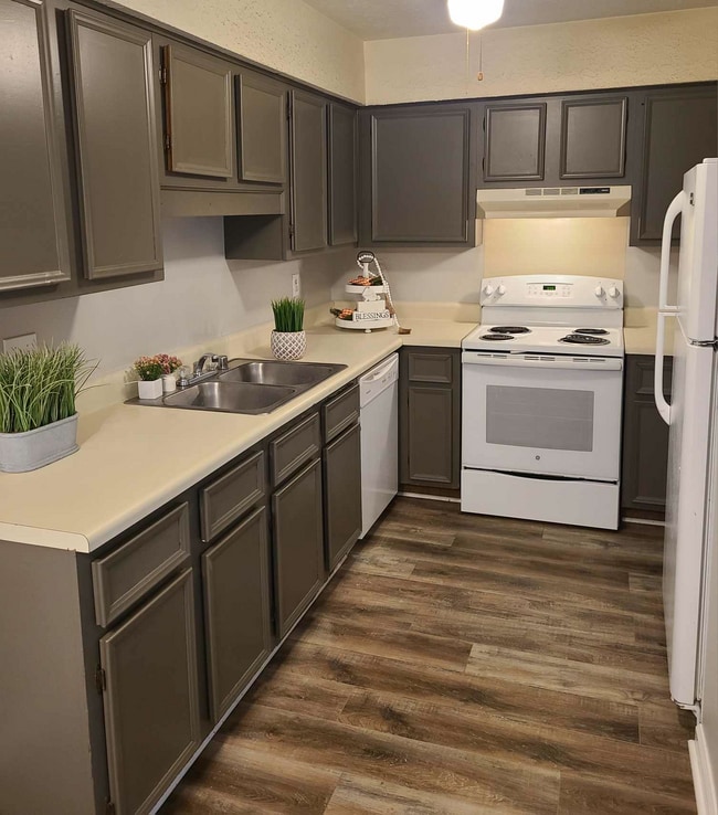 Photo - Oak Tree Farms