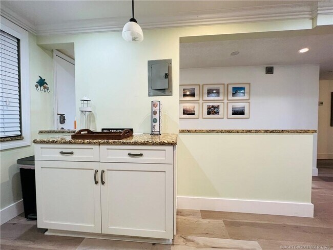 Photo - 10044 S Ocean Dr Unidad 203