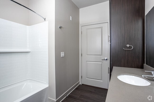 3HAB, 2,5BA - 1361 ft² - Trinity Woods