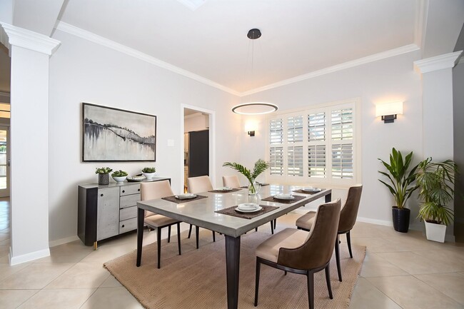 Photo - 4402 Jamaica Dr