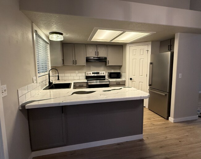 Photo - 1093 W Waltman Dr