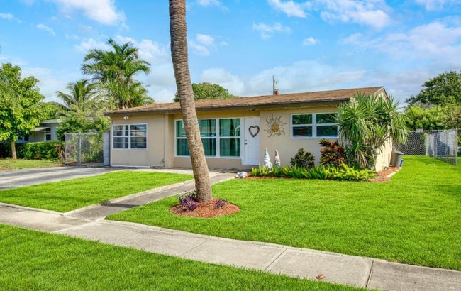 Photo - 3941 Tuskegee Dr