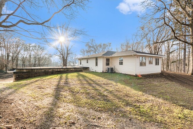 Photo - 4585 E Shore Dr